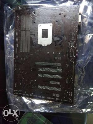 Z97d3h gigabyte mother board as new condition.