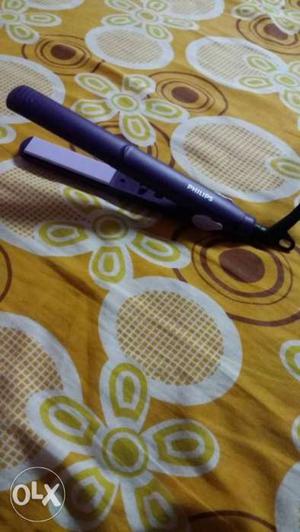 2 month old new Philips hair straightener