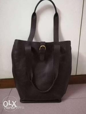 A pure leather bag from the brand Hidesign bought
