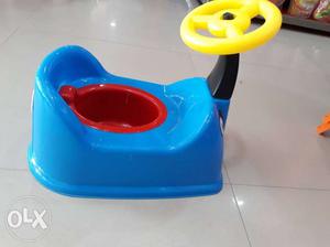 Baby's Blue And Red Potty Trainer