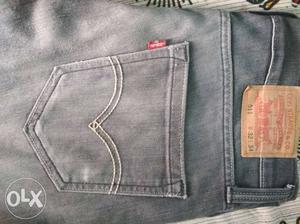 Brand New Levi's original jeans. Waist 32. Real