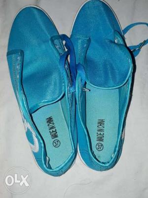 Canvas shoes for girls size 37