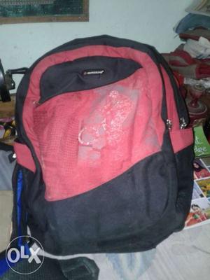 Harrison company school bag only in 450 rupees