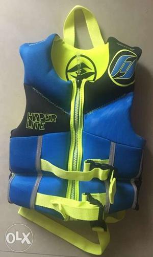 Hyper lite life vest for children 14kg to 23 kg