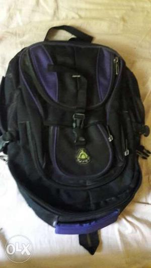 I want to sell my bag bcuz it is very havy and i