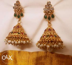 Pair Of Gold-colored Traditional Jumka Earrings