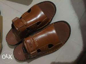 Red Tape leather sandles size 9 Mrp .