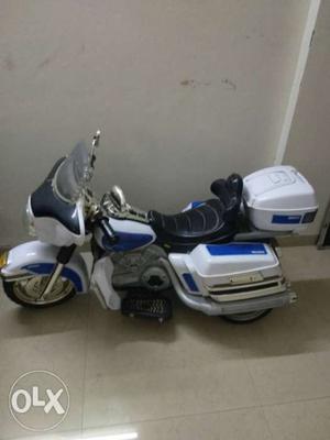 Toddler's Blue And White Battery-powered Motorcycle