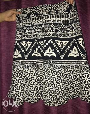 Wrap Up Indian Printed Black&White Skirt