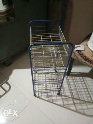 4 step trolley use in kitchen or type of thing to