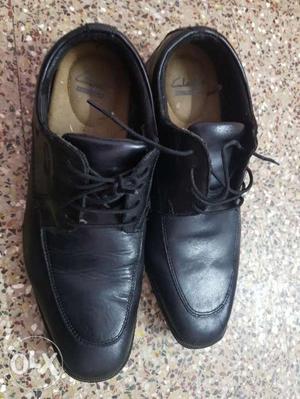 Clarks shoe gently used for sale size 8