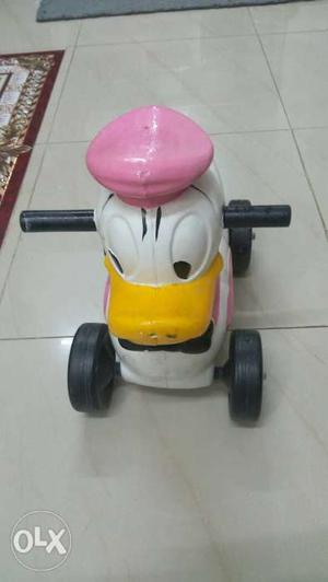 Imported Toddler's White Duck-themed Ride-on Toy