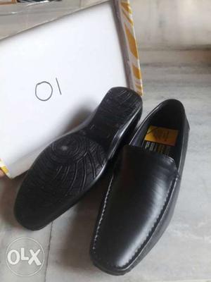 Leather Shoes In Pu Sole...drop Your Shoes Size