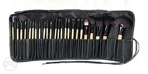 New 24 Piece Professional Makeup Brushes Set