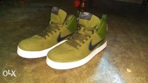 Nike low ankel sneaker size - 9 purchased worth