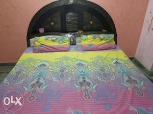 Pink And Blue Bedspread And Pillowcase Set