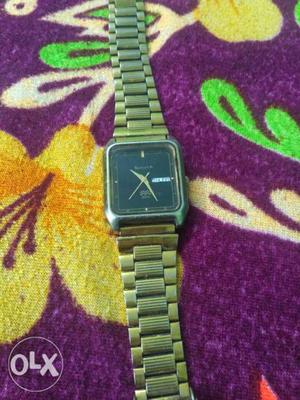 Sonata watch a tata product i used only 7 month