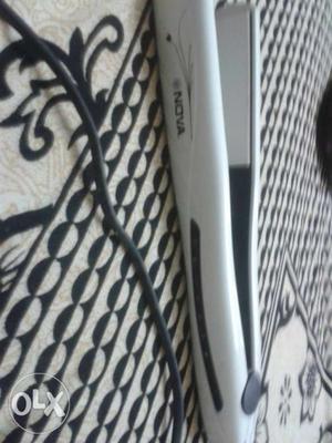 White ceramic hair straightener