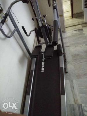 Black And Gray Altis Treadmill I want to see it very perfect