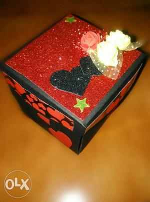 Open special gift box for ur loved one's to gift..