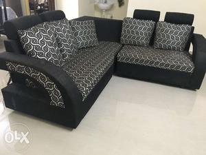 Premium designer 6 seater black sofa set, 2 years