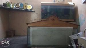4 x 1.5 ft Tank with Wooden Top for Sale