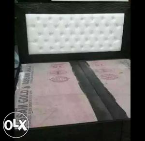 Double bed cushion back desion