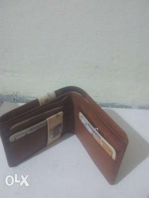 Brand new woodland wallet with inner chain pocket