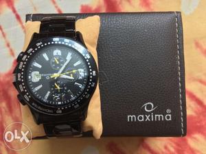 Maxima chronograph watch in mint condition.