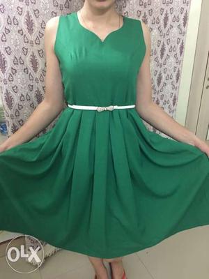 New short green dress