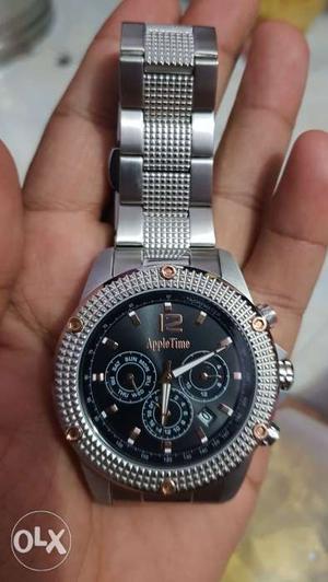 Watch imported Brand. Price per piece.
