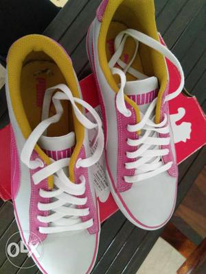 White-and-pink Puma Low Top Sneakers With Box UK7