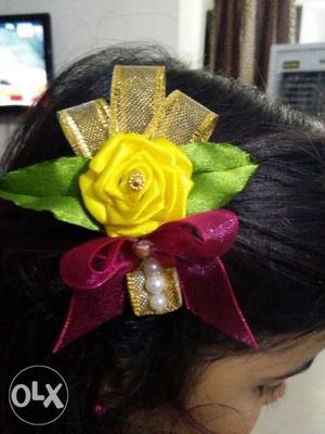 Yellow with golden rose hair clip(single)