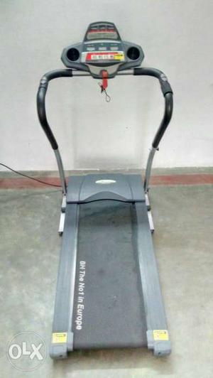 BH treadmill 90kg user weight machine very good