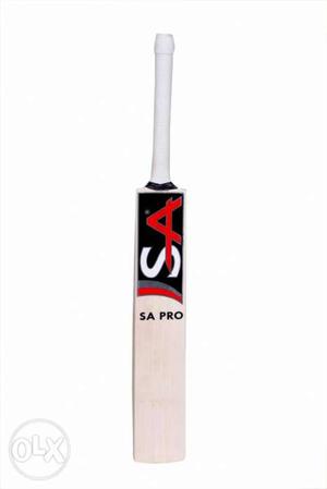 Black And White SA Pro Cricket Bat
