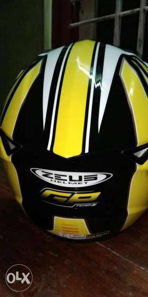 Black And Yellow Zeus GP Helmet