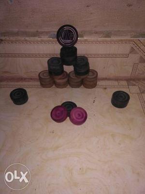 Carrom coins. in good condition. call on