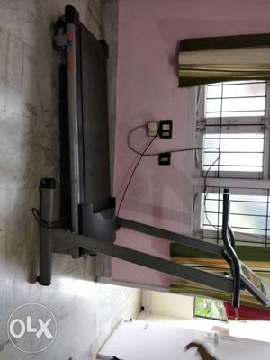 Motorized Treadmill for sale, excellent condition, sparingly