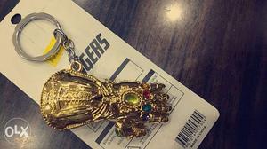 "NEW" Golden avengers Hand keyring
