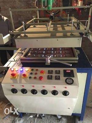 Tharmocol plate making machine with 4 dai,