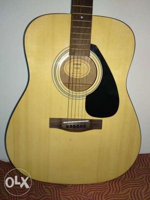 Yamaha F310 acoustic guitar 3 years old,