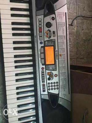 Yamaha Keyboard for sale... Yamaha psr 280 for