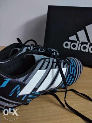 Adidas Nemeziz boots, size-8, never used fresh one
