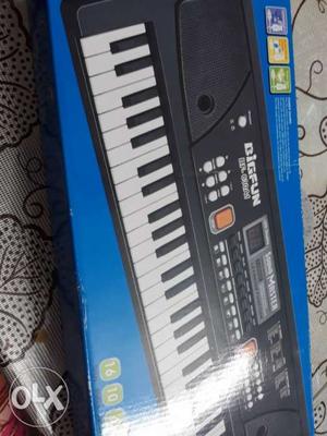 Bigfun Electronic Keyboard Box