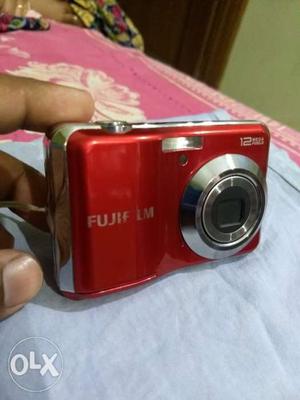 Fuji camera 1 year old