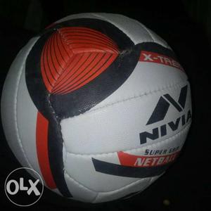 It is an Netball of nivia it's of 750 rs just 1
