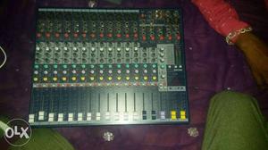 Sound mixer 12 chenal new he 2 mhine purana good