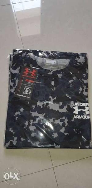 Black And Gray Digital Camouflage Under Armour Top