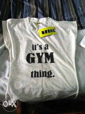 Brand New t-shirt for woman small size unused