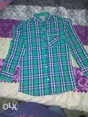 Casual shirt new one not used, size is not